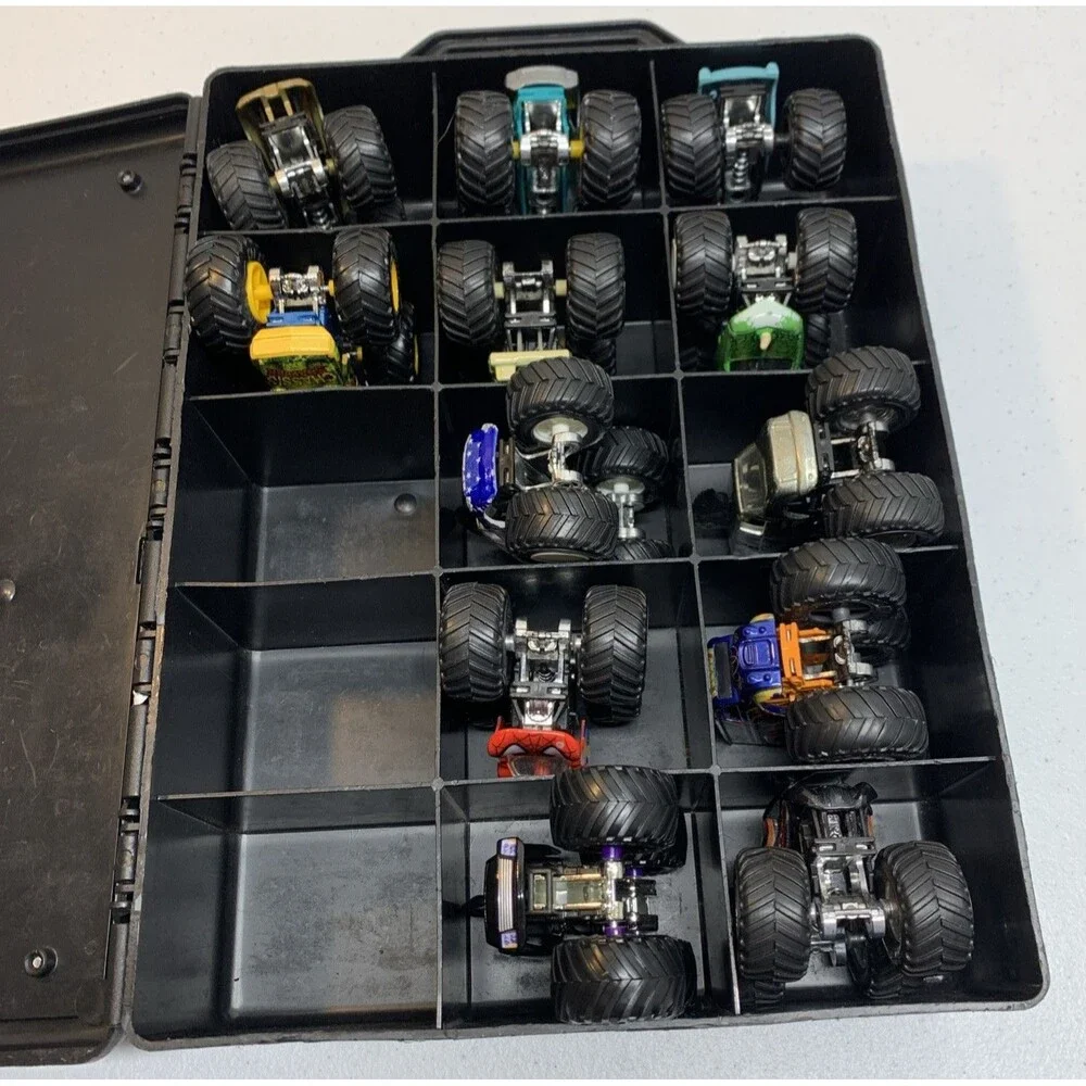 Hot Wheels Mattel 3D Monster Jam Storage Carrying Case With 13 Vehicles